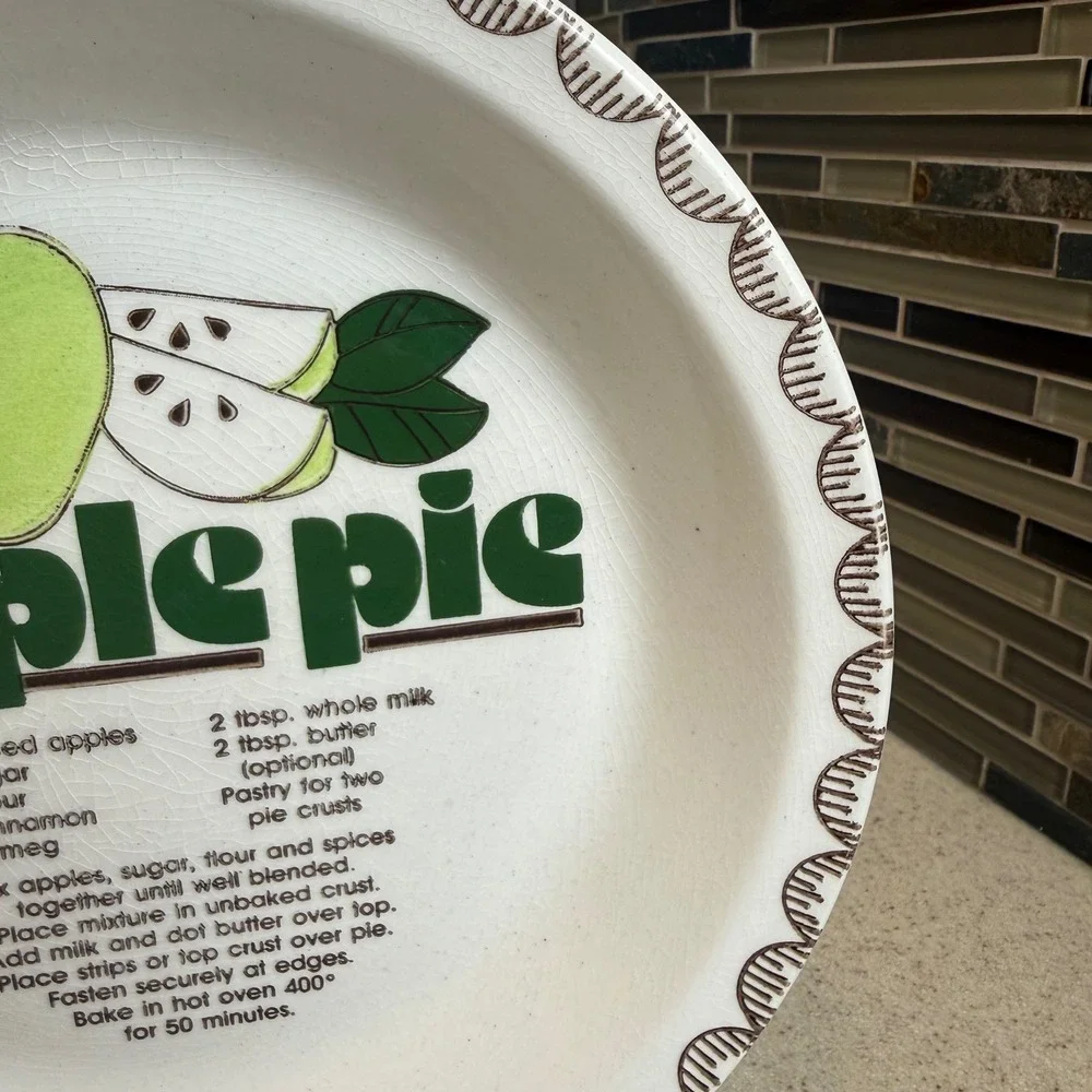 VTG 1970 Ceramic Apple Pie Recipe Dish 10